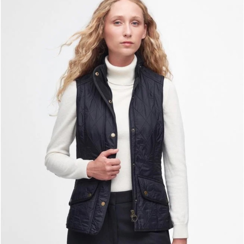 Black Barbour vest worn twice! Looks brand new